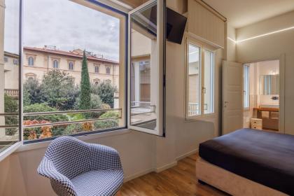 Lucy Charming Apartment - image 17