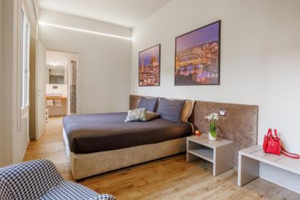Lucy Charming Apartment - image 18