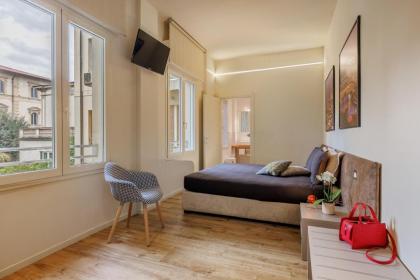 Lucy Charming Apartment - image 2