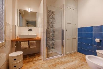 Lucy Charming Apartment - image 6