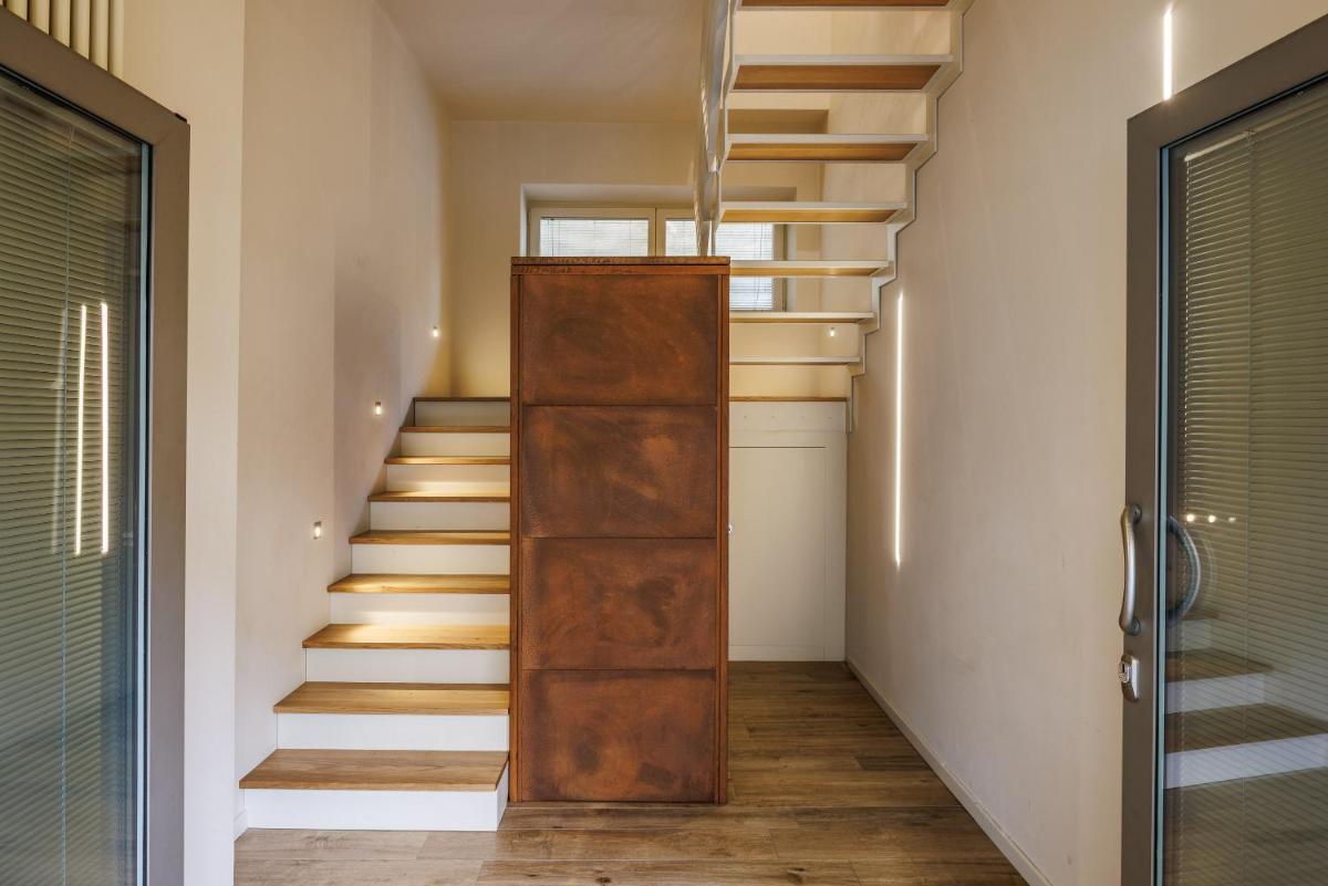 Lucy Charming Apartment - image 7