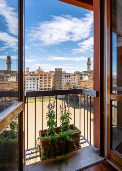 Luxury River with Terrace - image 3