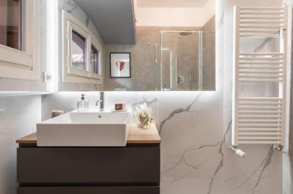 Luxury River with Terrace - image 30