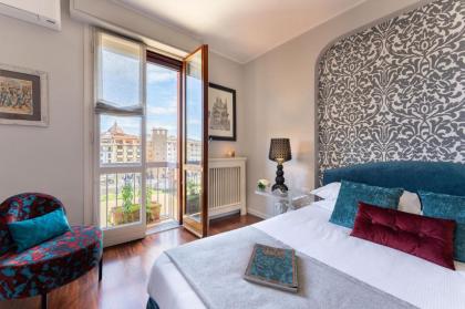 Luxury River with Terrace - image 4