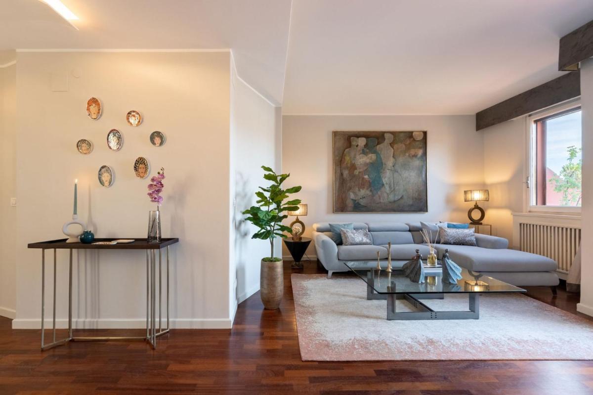 Luxury River with Terrace - image 5