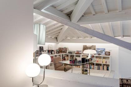 Exclusive loft in Florence - image 4