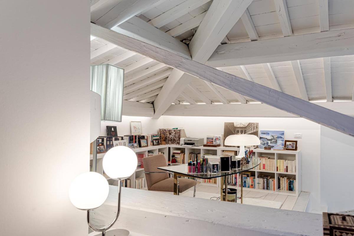 Exclusive loft in Florence - image 4