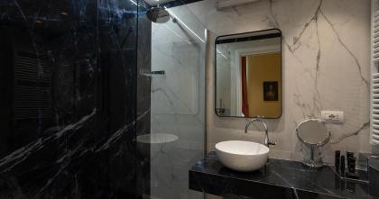 Algila Firenze Luxury Apartments - image 19